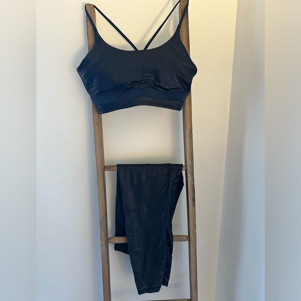Shimmery blue zyia sports top and leggings